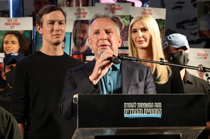 Jared Kushner, Steve Witkoff és Ivanka Trump Tel-Avivban 2025. október 11-én – Fotó: Jack Guez / AFP