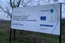 Hadházy szerint a meg nem épült bócsai trágyaüzemből lett az első olyan feltárt ügye, ahol letöltendőt javasolt az ügyészség