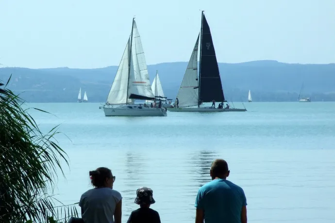 Egyre több megtakarítás halmozódik fel magyaroknál, de a pénz 72 százaléka a leggazdagabbaknál köt ki
