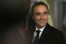 Megalakult az új francia kormány a már lemondott Sébastien Lecornuval