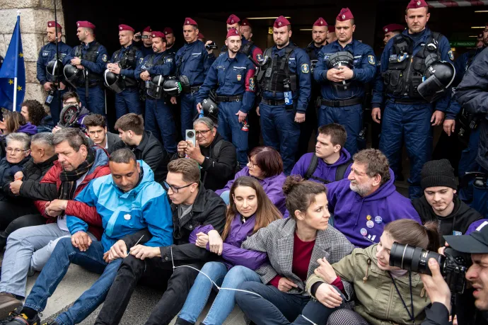 Bedő Dávidot és Tompos Mártont is gyanúsítottként hallgatta ki a rendőrség