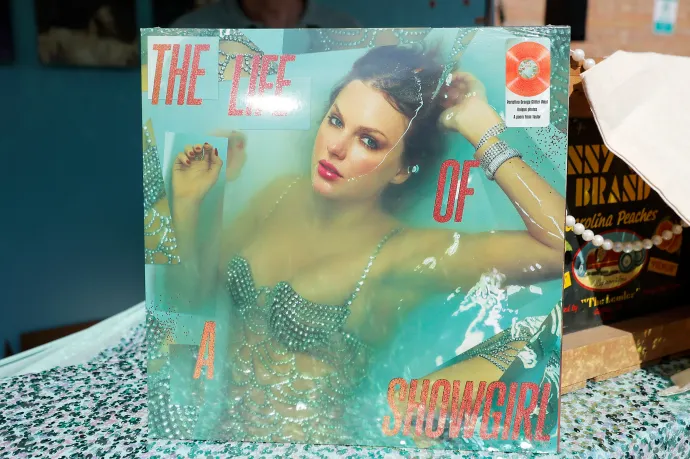 Nem a Travis Kelce péniszéről írt dal a legnagyobb baj a Taylor Swift-lemezzel