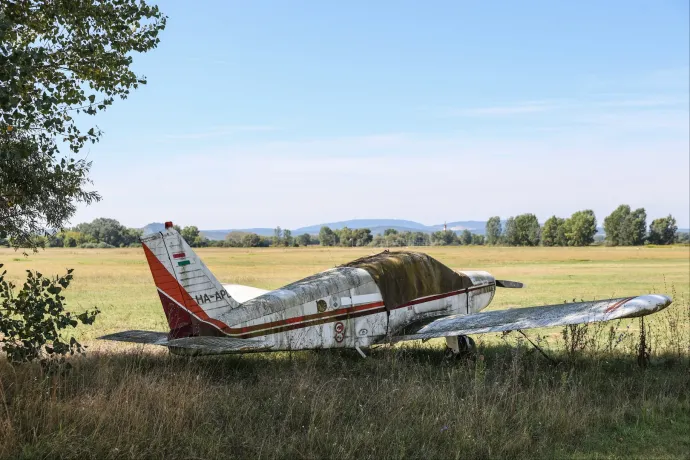 Százmilliónál is többet kell fizetnie Schadl Györgynek, hogy kiváltsa a lefoglalt kishajóját, kisrepülőjét, autóit és ékszereit