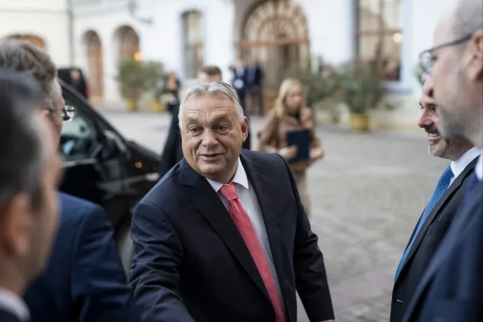 Orbán Viktor Facebook-oldalán nem látni, hogy ki reagált a bejegyzésekre, de valószínűleg nem azért, mert ezzel akarnának trükközni