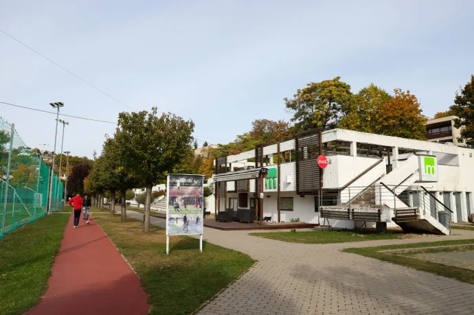 18 év után visszavette a II. kerület a Marczibányi téri sportközpontot, Őrsi szerint életveszélyes állapotokat találtak