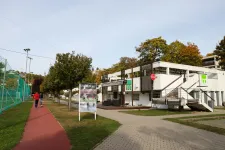 18 év után visszavette a II. kerület a Marczibányi téri sportközpontot, Őrsi szerint életveszélyes állapotokat találtak