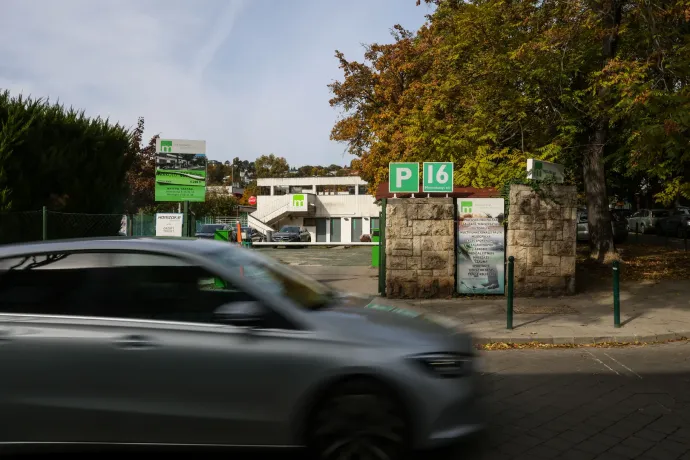 18 év után visszavette a II. kerület a Marczibányi téri sportközpontot, Őrsi szerint életveszélyes állapotokat találtak