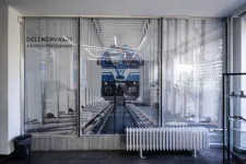 Mészáros Lőrinc cukorkáit szopogatva, VR-szemüvegben se tudtuk meg, mennyiből épül a Déli körvasút