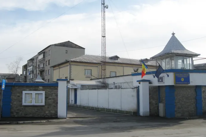 Feltörte a börtön informatikai rendszerét és csökkentette a büntetéseket egy romániai elítélt