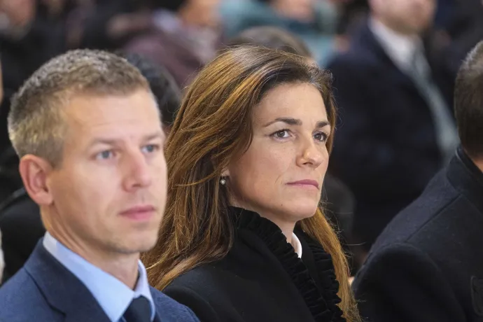 Varga Judit és Magyar Péter a madéfalvi veszedelem 259. évfordulóján tartott megemlékező misén a székelyföldi Madéfalván, a Szent Anna-kápolnában 2023. január 7-én – Fotó: Veres Nándor / MTI