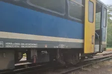 Hadházy szerint titkolta a MÁV, hogy kisiklott egy vonat, a MÁV szerint nem titkolták, és nem is kisiklott, csak siklott