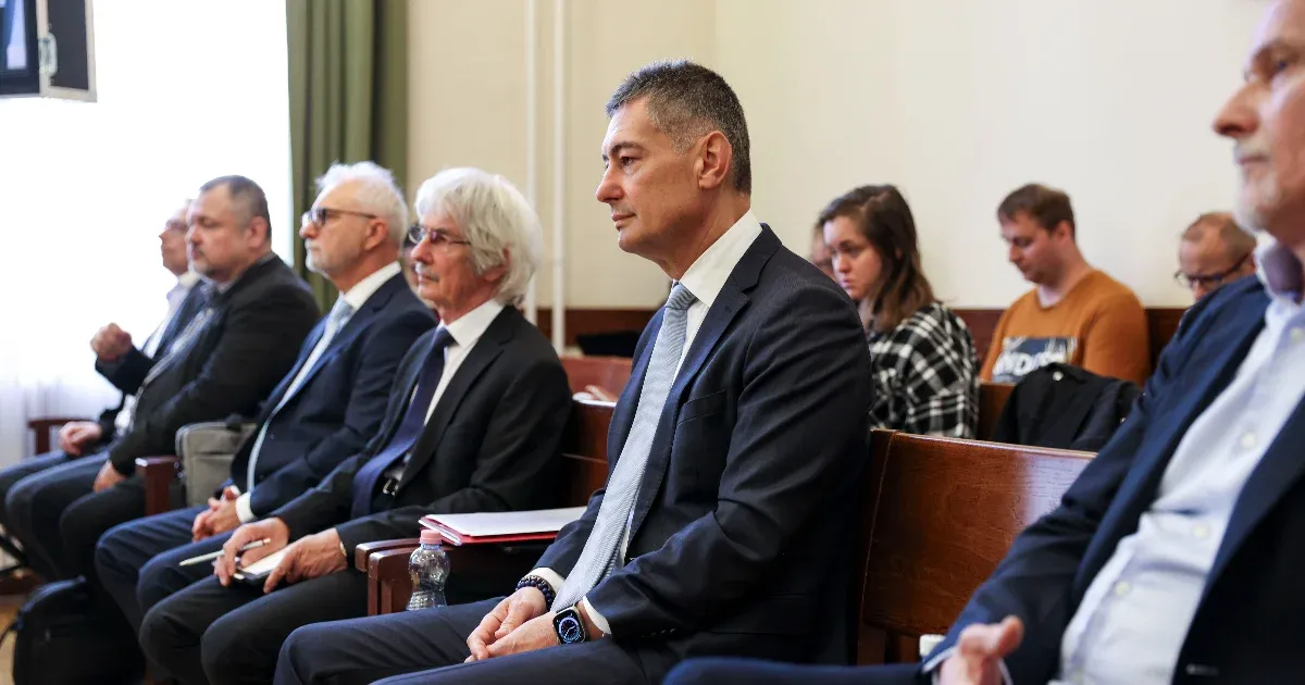 Távvallomásban ecsetelte a bíróságon Fuzik, a Nagymester, hogy fizette le a fővárosi politikusokat