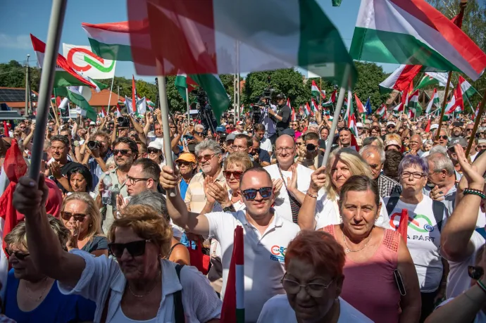 Publicus Intézet: 45-38-ra vezet a Tisza a Fidesszel szemben a biztosan szavazó pártválasztók között