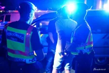 A bántalmazásra utaló kézjelzéssel kért segítséget egy nő egy balatonboglári étteremben