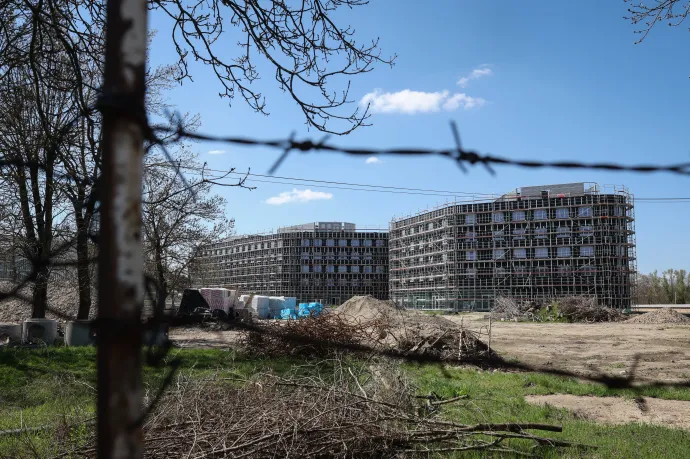 Nem fejezi be Somlai Bálint cége a kecskeméti egyetem campusát, közbeszerzésen keresnek új vállalkozót