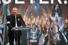 Gyanúsítottként hallgatták ki Ruszin-Szendi Romuluszt garázdaság miatt