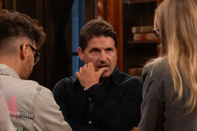 Megegyezett Hajdú Péter Az Árulókat gyártó céggel és az RTL-lel, nem lesz per, se kötbér