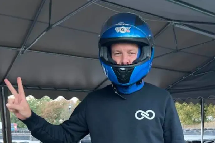 Az Origo szerint Magyar Péter megbolondult, de kiütötték, lezúzták, és bevitték neki a kegyelemdöfést