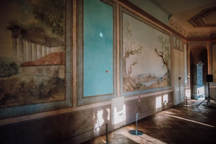 Nyolc évnyi restaurálás után megnyílt a Palota-terem a marosvásárhelyi Teleki Tékában