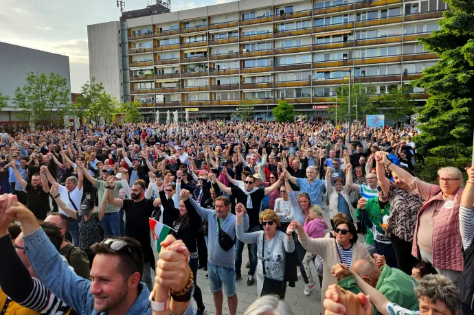 IDEA Intézet: 49-38-ra vezet a Tisza a Fidesszel szemben a biztos szavazó pártválasztók között