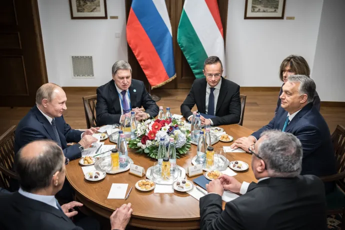 Krekó Péter: Orbán Viktor elemi érdeke, hogy a kampány a külpolitikáról és a háborúról szóljon
