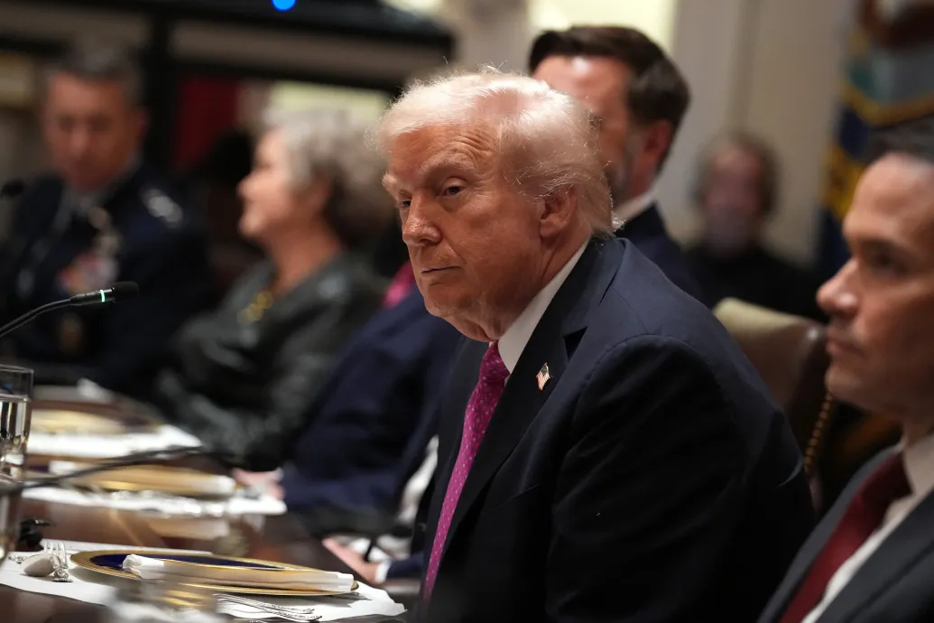 Trump azért Magyarországon találkozik Putyinnal, mert mindketten kedvelik Orbánt