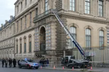 Hét perc alatt rámolták ki a Louvre egyik termét a rablók