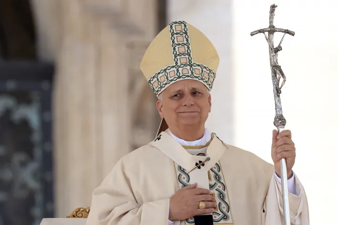 Hét embert, köztük egy volt sátánistát is szentté avatott a pápa