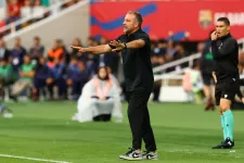 Obszcén gólöröme miatt tilthatják el a Barcelona edzőjét a Real elleni meccstől