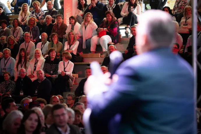 Orbán Viktor a Harcosok Klubjának második edzőtáborában a zánkai Erzsébet-táborban 2025. október 19-én – Fotó: Orbán Viktor / Facebook