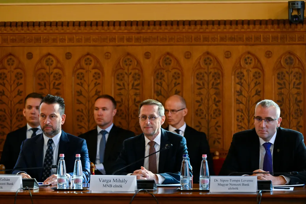 Varga Mihály szerint azzal tesz a legjobbat az MNB az adófizetőknek, ha még nem számolják fel a jegybanki alapítványt