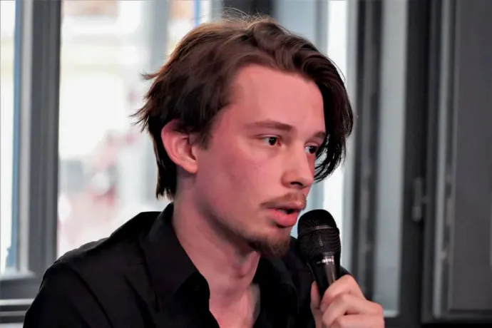 Endrey-Nagy Ágoston kapta a PesText irodalmi pályázatának szakmai díját