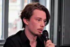 Endrey-Nagy Ágoston kapta a PesText irodalmi pályázatának szakmai díját