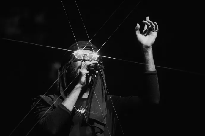 Azahriah trollkodva hozza el a világvégét