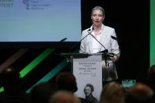 Jogállamiságról, szabadságjogokról beszélt Orbán radikális német szövetségese Budapesten