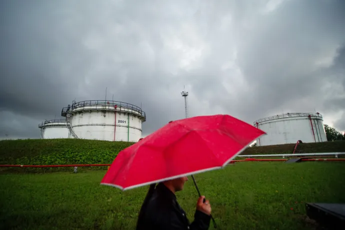 A Mol a stratégiai készlet felhasználását mérlegeli a százhalombattai tűz után