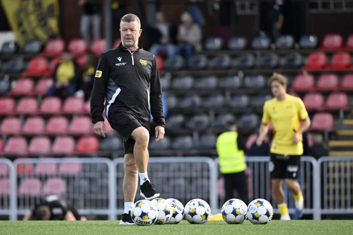 Anders Torstensson, a csapat edzője – Fotó: Jessica Gow / TT News Agency / AFP