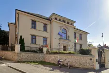 Jogerősen elítélték a férfit, aki a néptáncórán illetlenül nyúlt a lányokhoz a fertődi általános iskolában