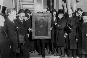 Nem most volt az első eset, hogy fényes nappal rabolták ki a Louvre-t