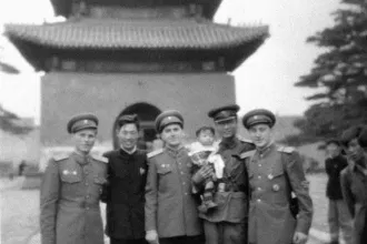 Amíg itthon zajlott a szabadságharc, a Kínában turnézó Honvéd Együttes Moszkvával hadakozott 1956-ban