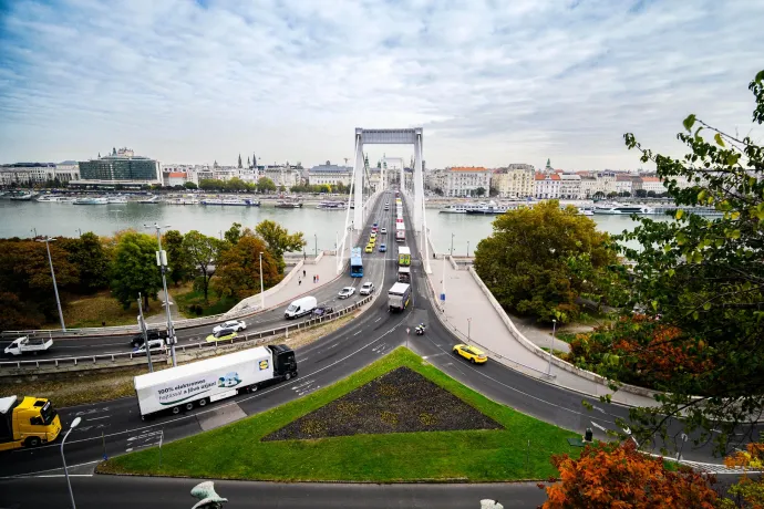 Élelmiszermentéssel segít rászoruló családokon a Lidl