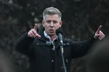 Magyar Péter: Bár megtiltották, hogy drónozzunk október 23-án, mi attól még felszállunk