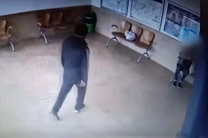 Elfogták a sülysápi rablót, aki megvert egy idős nőt a vasútállomáson