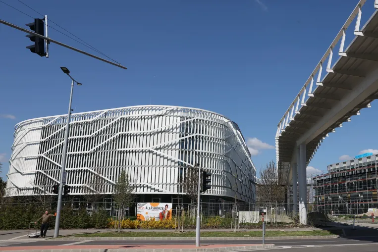 „Soha nem lehet tudni, mások mit vesznek majd észre” – szavazták meg, aztán az ÁSZ hűtlen kezelés miatt feljelentést tett