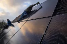 Több száz félkész vagy még el sem indult projekttel ment csődbe a napelemes Solar City