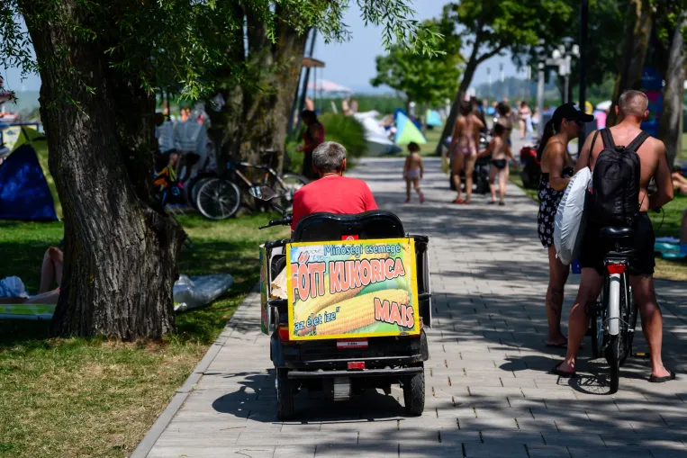 PR-katasztrófa és elszálló költségek után összefognának a balatoni vállalkozók