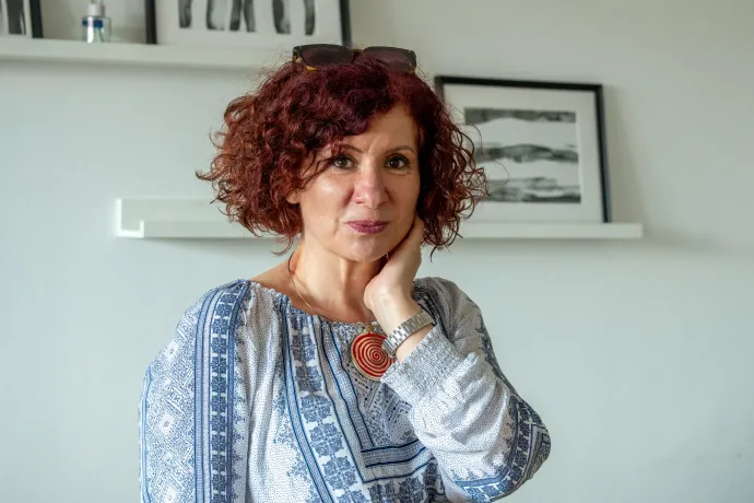 Mátyus Melinda: A szószéken is ott a testem. Fázom, izzadok, néha kívülről látom magam
