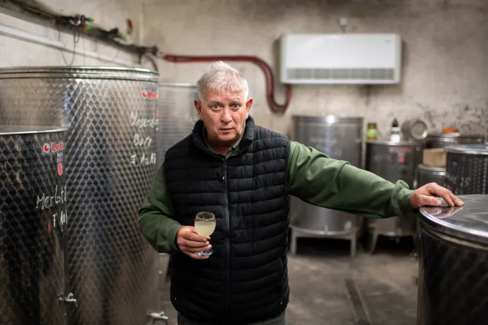 13 éve tudjuk, hogy itt van. 13 éve könyörögtünk a politikusoknak, hogy valaki foglalkozzon vele