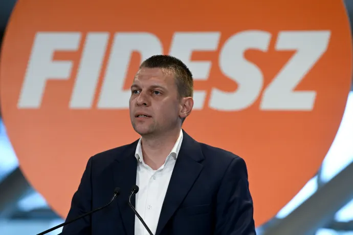 Menczer Tamás a pilisborosjenői polgármesternek: A környéken mindenhol fejlesztések lesznek, csak nálatok nem