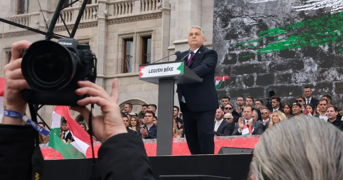 Orbán Viktor beszéde: Visszatekintés a 2002-es kampányra és Brüsszel vádja Orbán Viktor beszéde: Visszatekintés a 2002-es kampányra és Brüsszel vádja